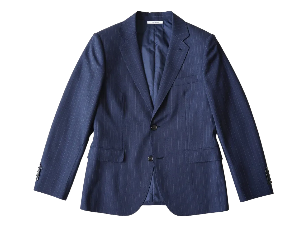 Frasco de perfume limpio tras la edición de Nano Banana 2